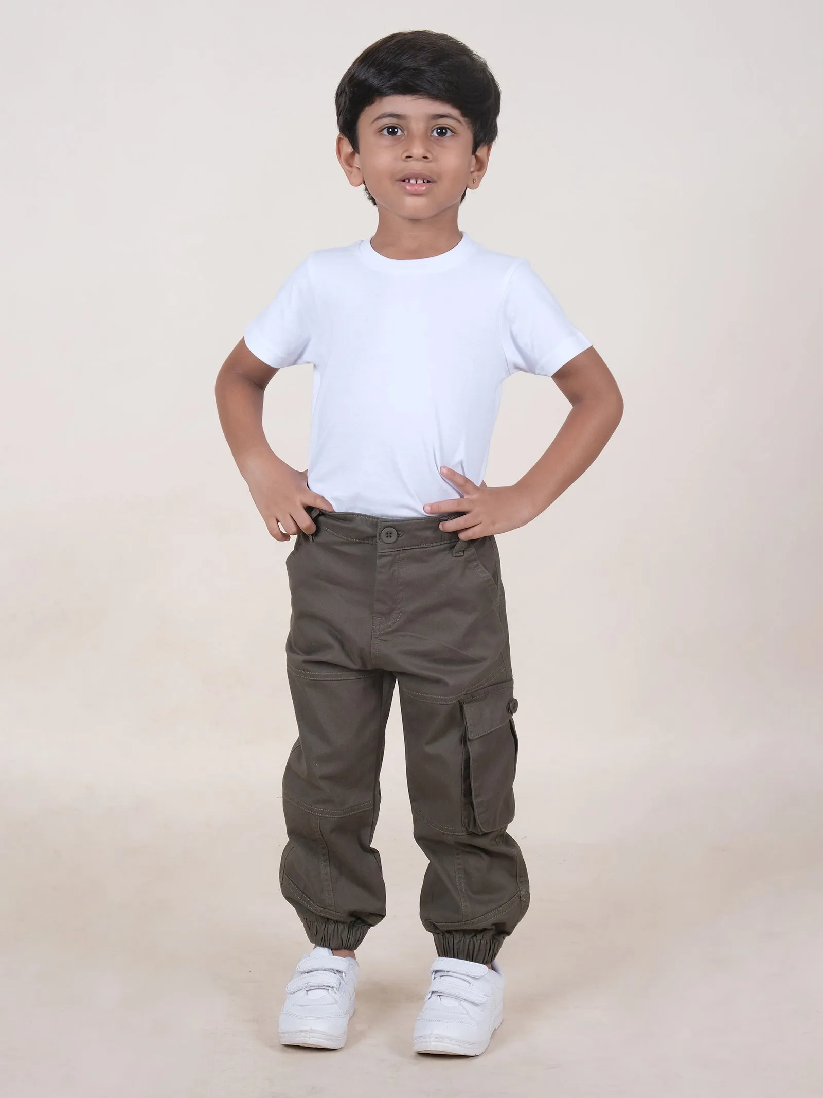 Boys Cotton Solid Cargo Pant