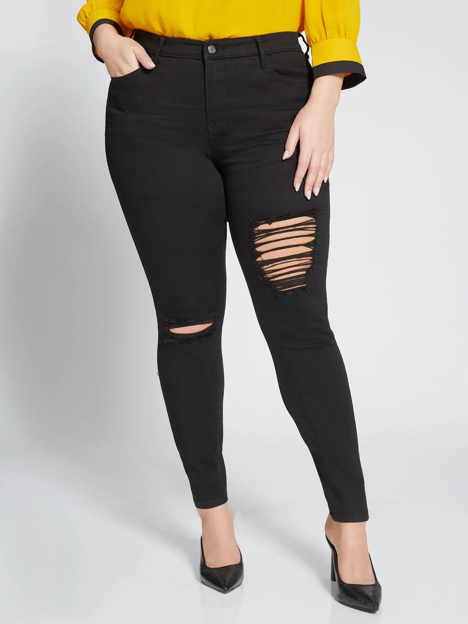 Essential Mid-Rise Super-Skinny Jeans - Black