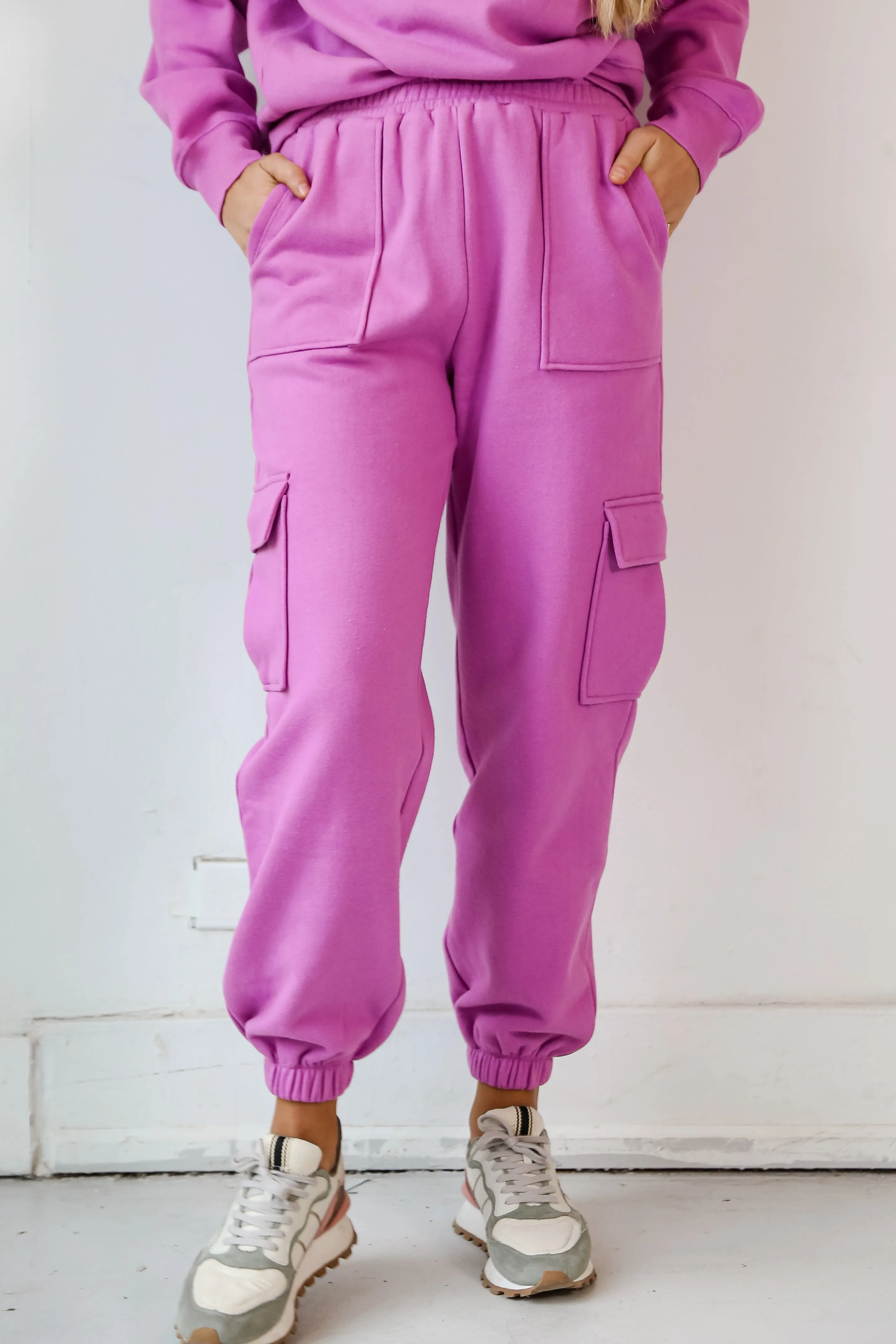 FINAL SALE - Comfy Pursuit Fleece Cargo Jogger Sweatpants - DOORBUSTER