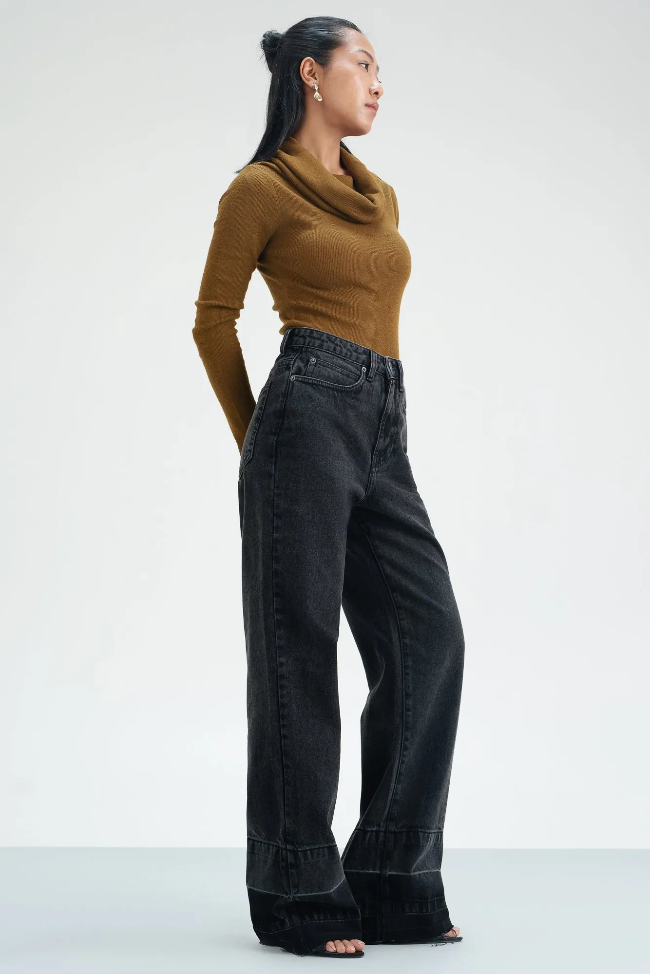 Inky Allure Straight Fit Jeans