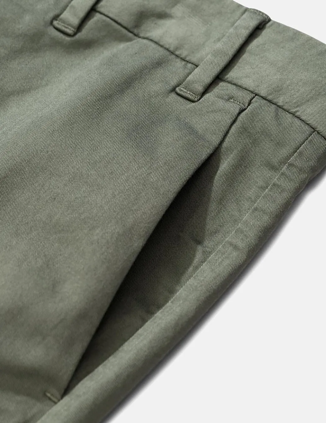 Norse Projects Aros Light Twill Chino (Slim) - Dried Olive Green