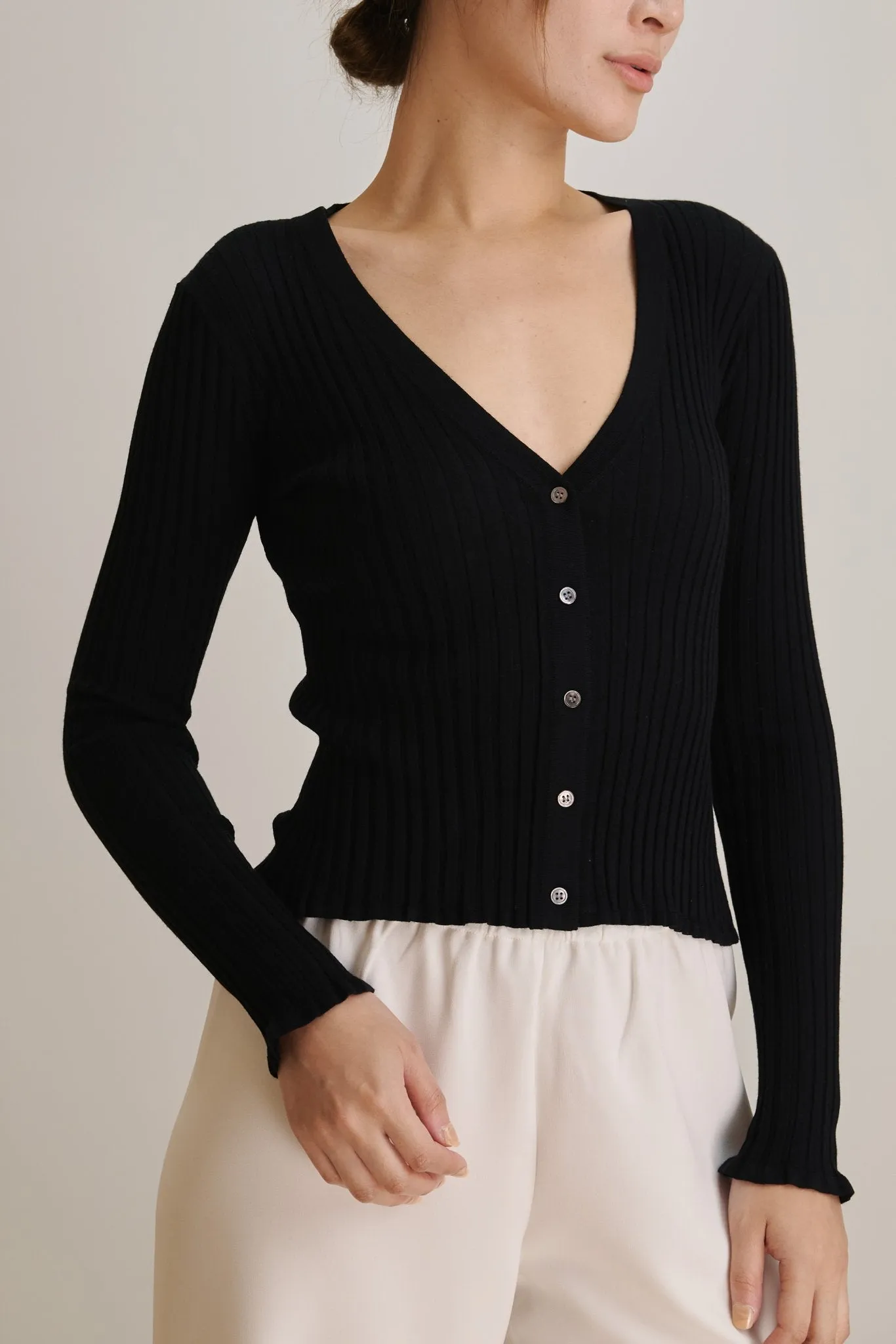 SUSAN slim-fit cardigan (Black)