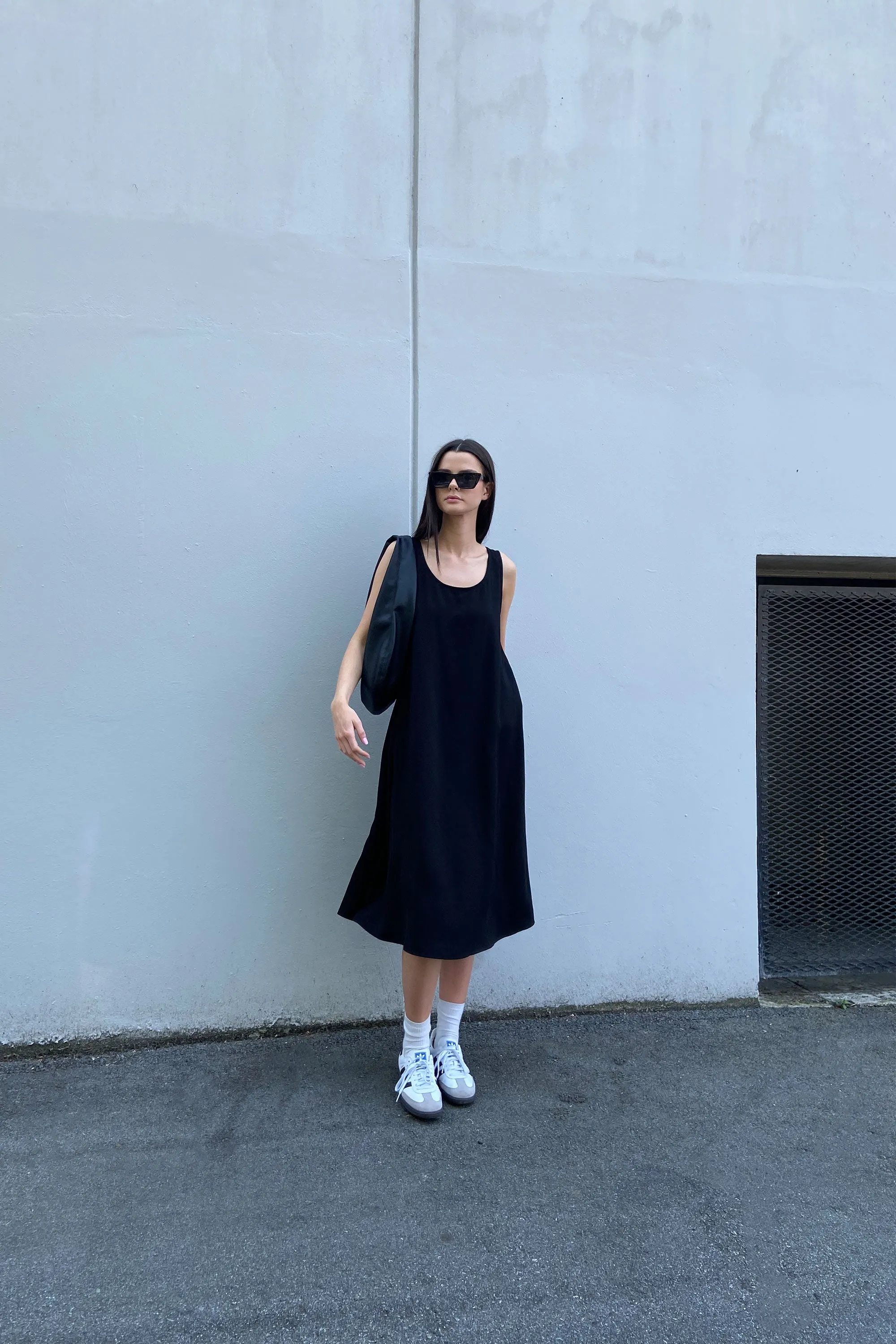 TANK MIDI DRESS WITH POCKETS