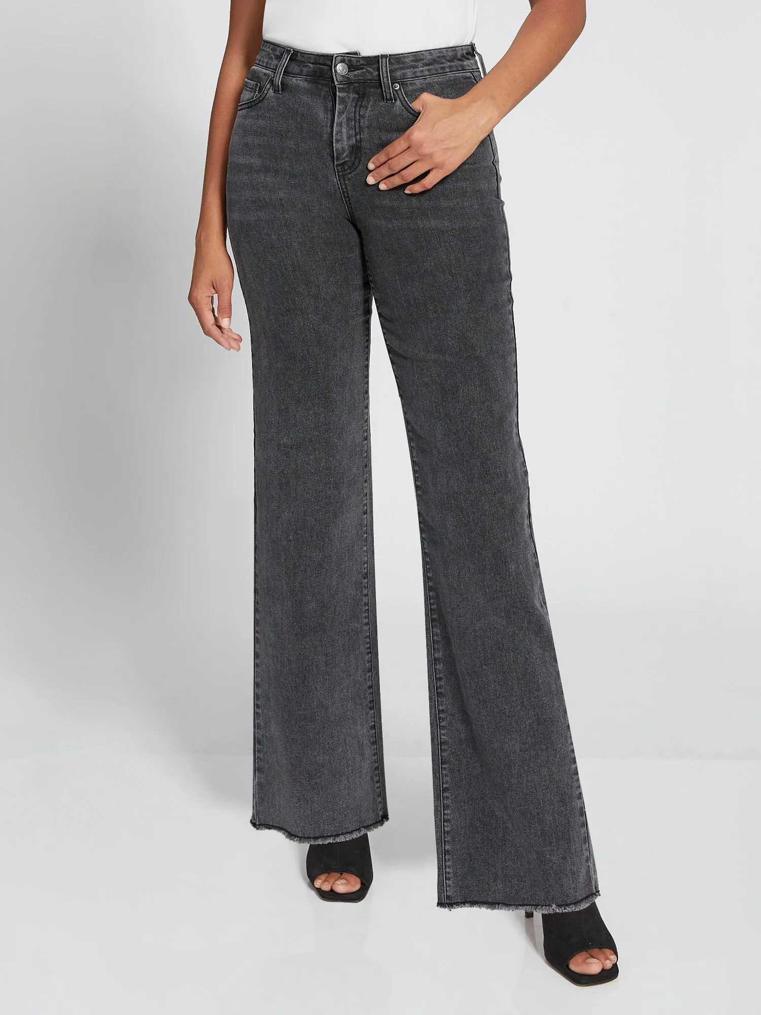 Ultra High-Waisted Wide-Leg Jeans - Washed Black