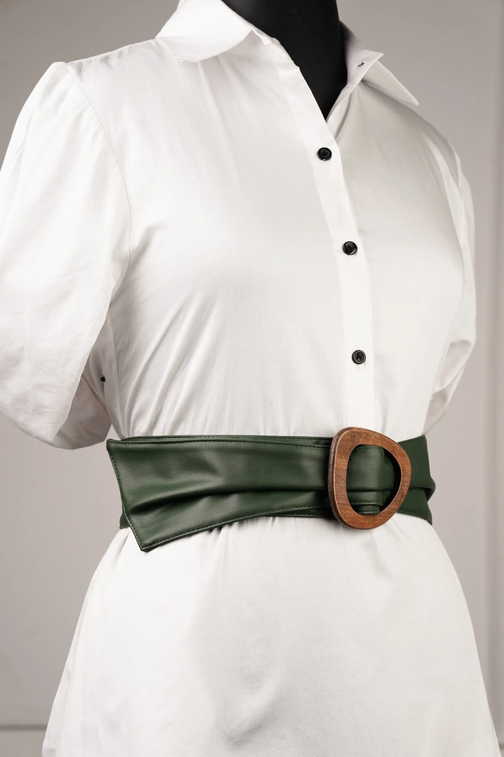 Wooden Buckle Green Waist Belt