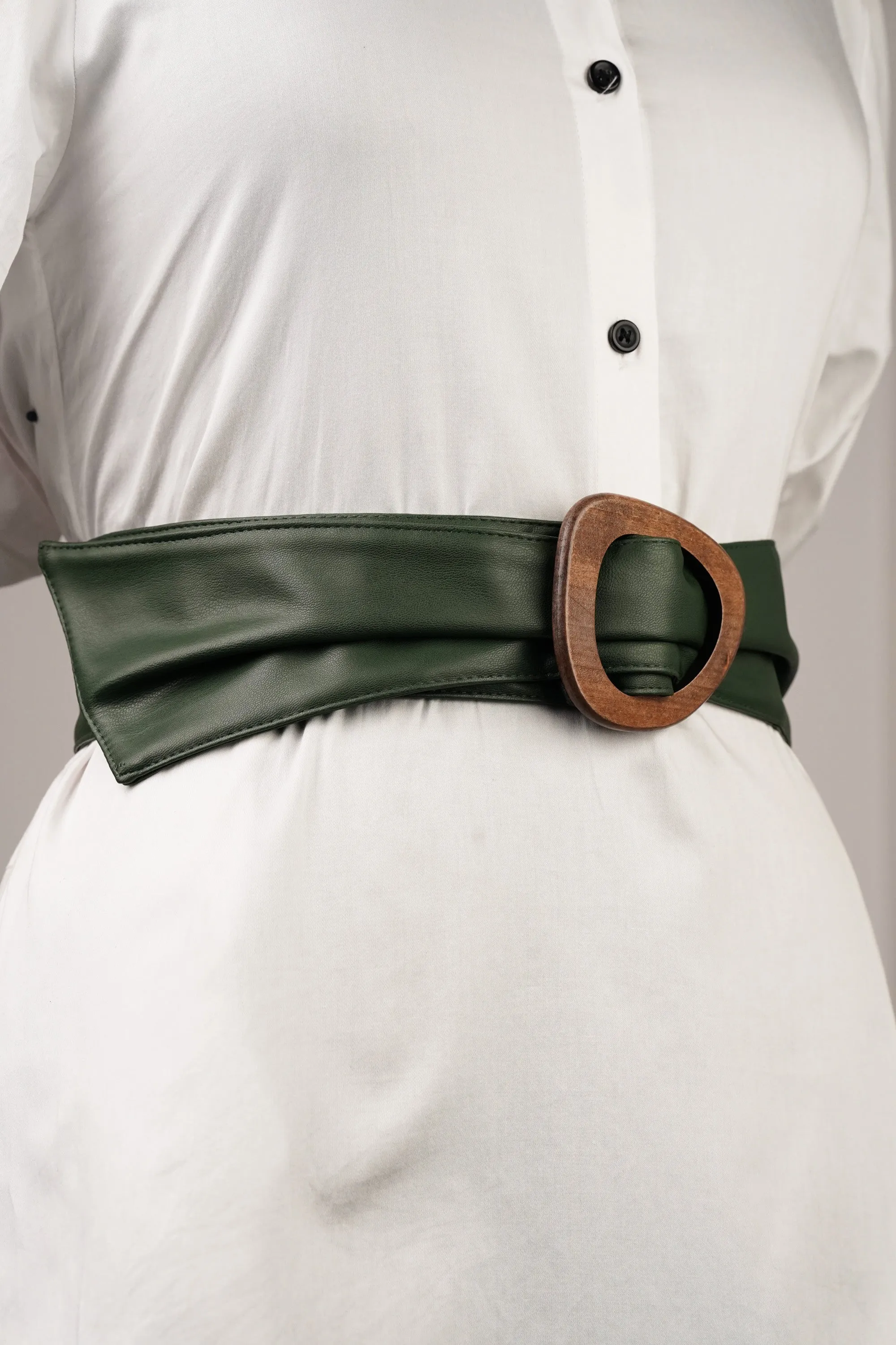 Wooden Buckle Green Waist Belt